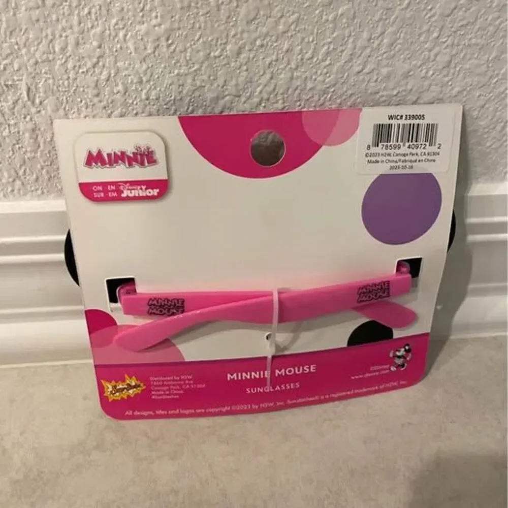 Brand new Minnie Mouse sunglasses for girl kids